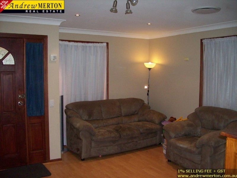 35 Woodley Crs, Glendenning NSW 2761