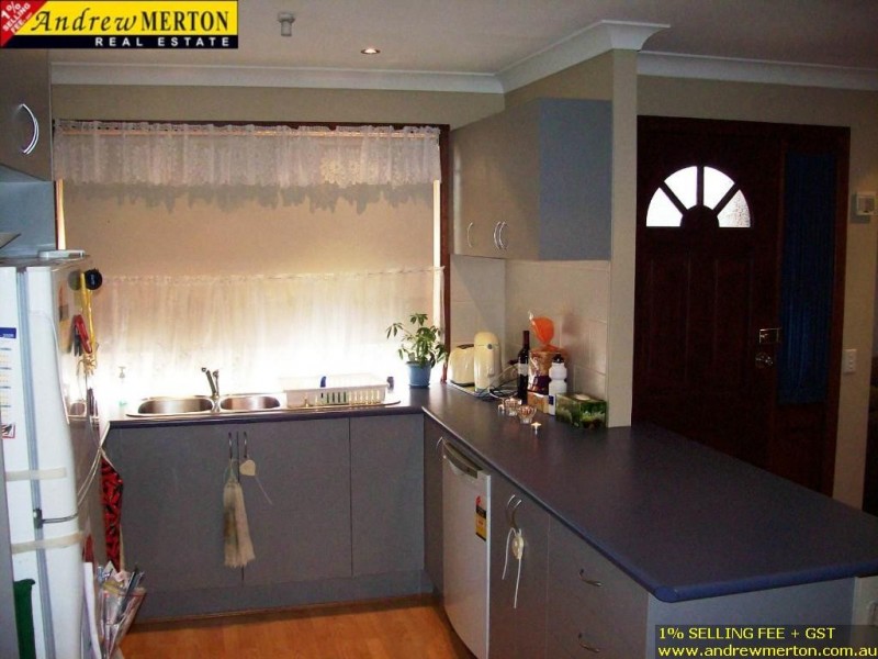 35 Woodley Crs, Glendenning NSW 2761