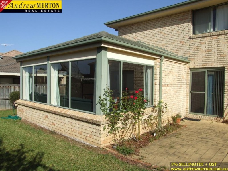 1 Kinchega Crs, Glenwood NSW 2768