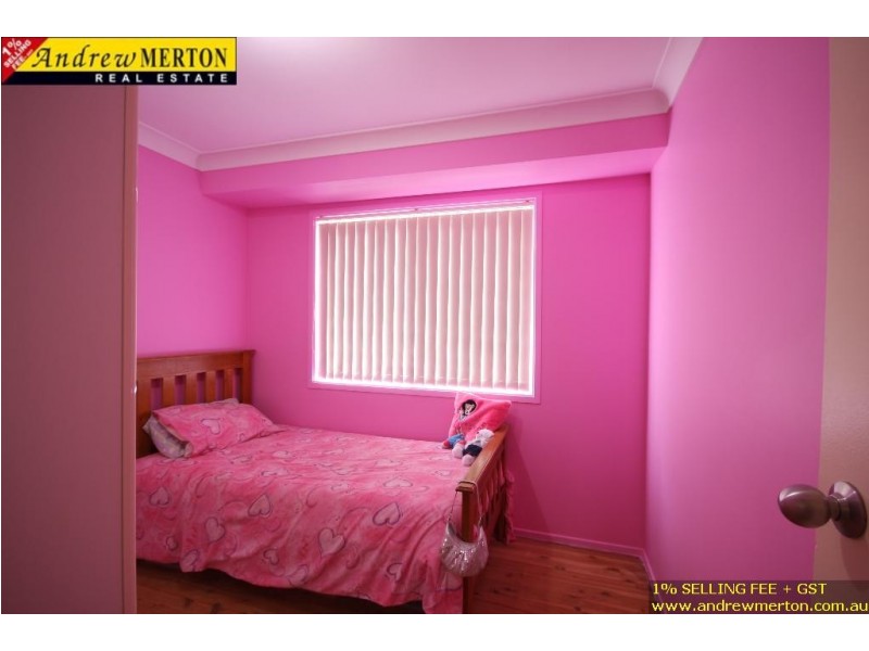 82 Faulkland Cres, Kings Park NSW 2148