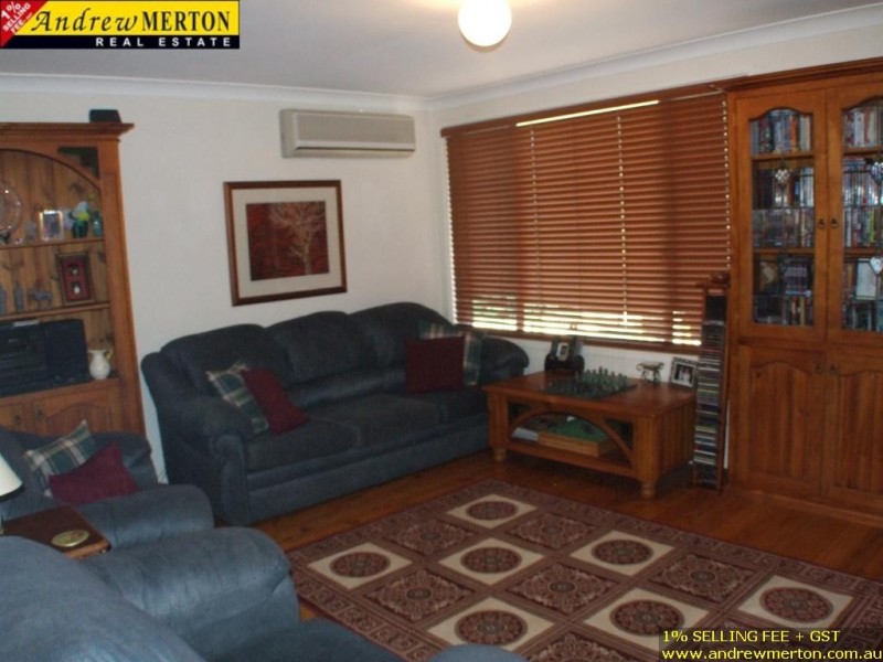 69 Faulkland Cres, Kings Park NSW 2148