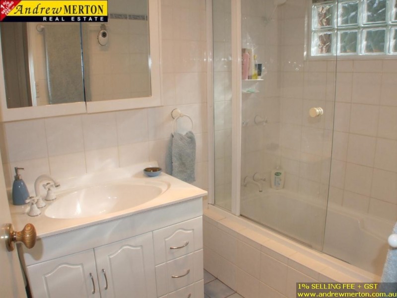 69 Faulkland Cres, Kings Park NSW 2148