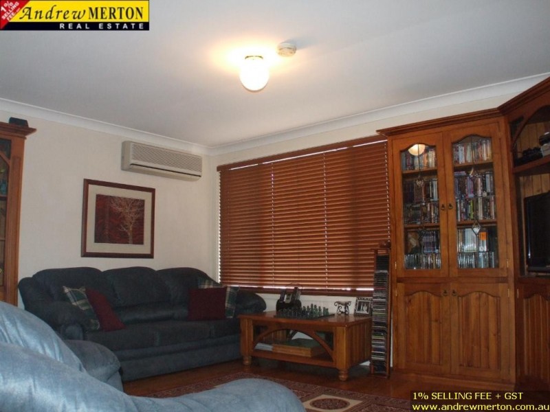 69 Faulkland Cres, Kings Park NSW 2148