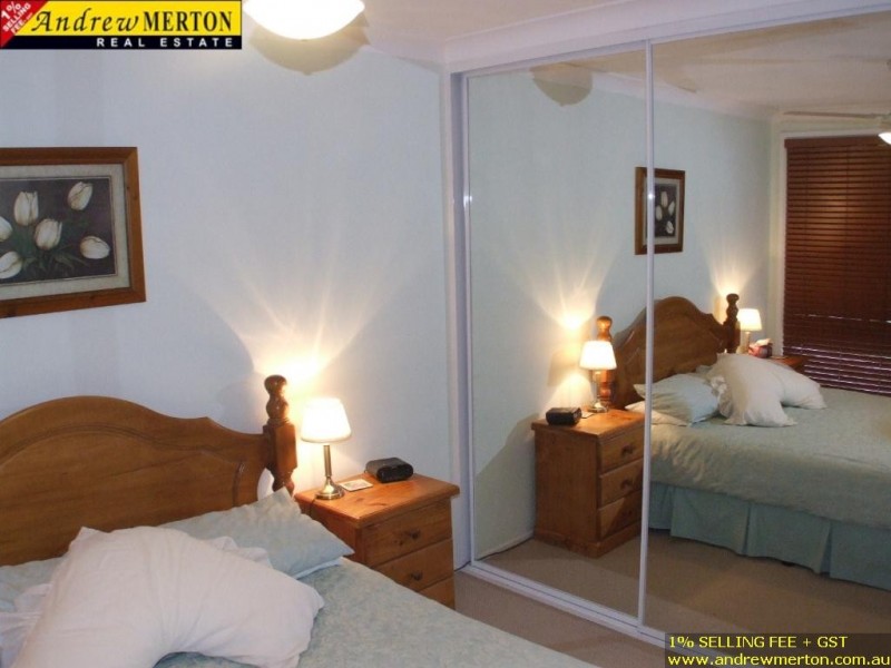 69 Faulkland Cres, Kings Park NSW 2148