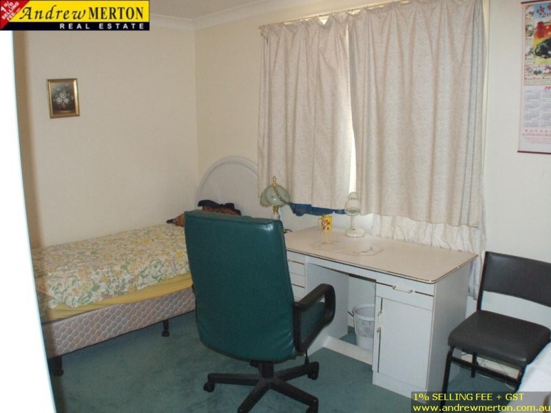 1 Kinchega Crs, Glenwood NSW 2768