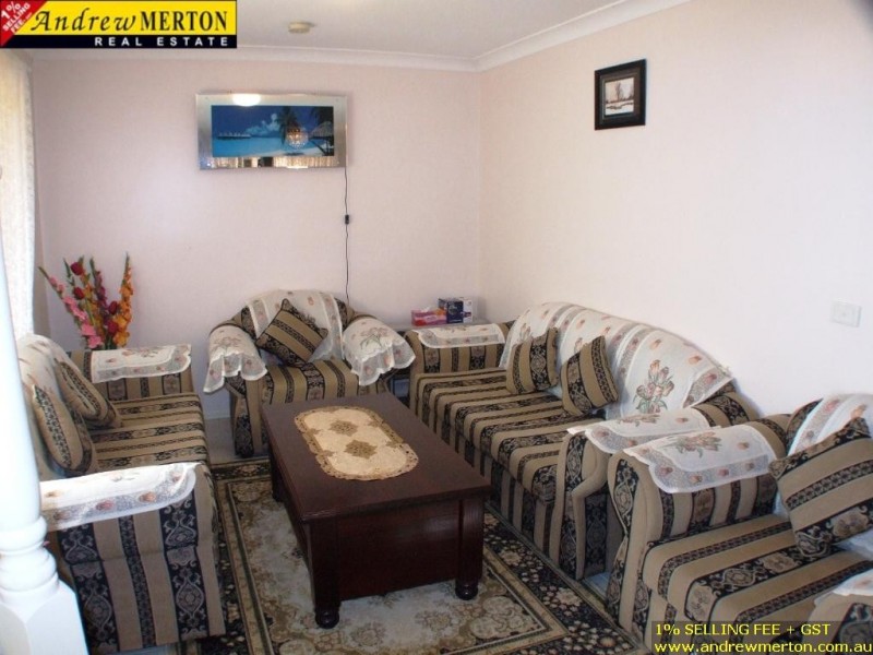 12 Cadman Pl, Woodcroft NSW 2767