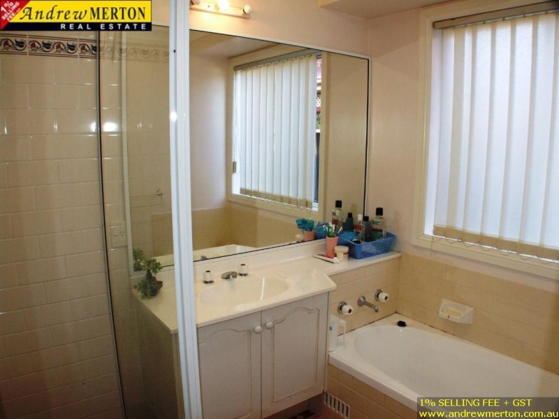 12 Cadman Pl, Woodcroft NSW 2767