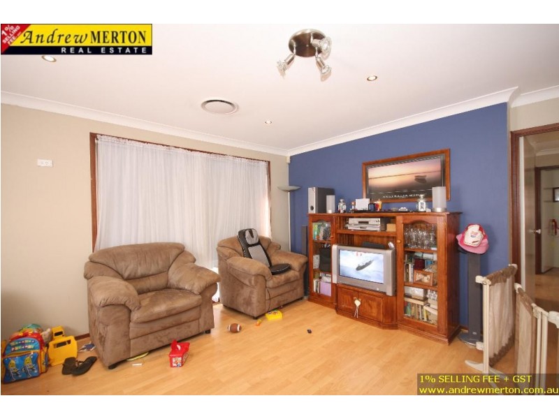 35 Woodley Crs, Glendenning NSW 2761