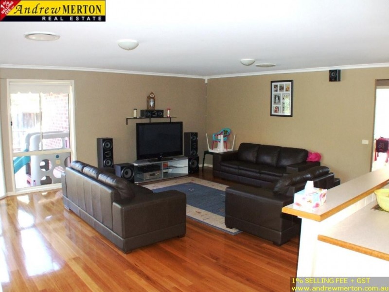 8 Denman Cct, Glenwood NSW 2768