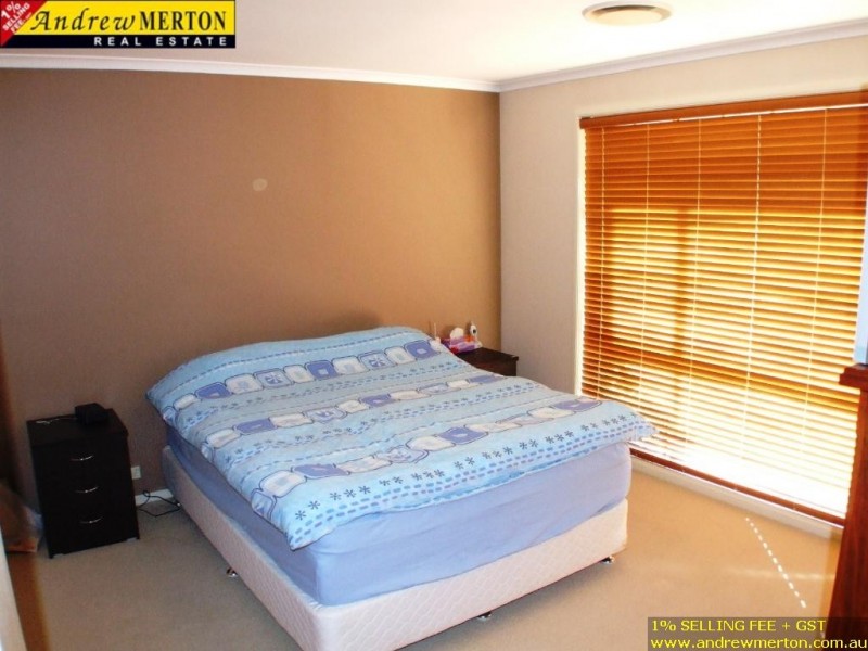 8 Denman Cct, Glenwood NSW 2768