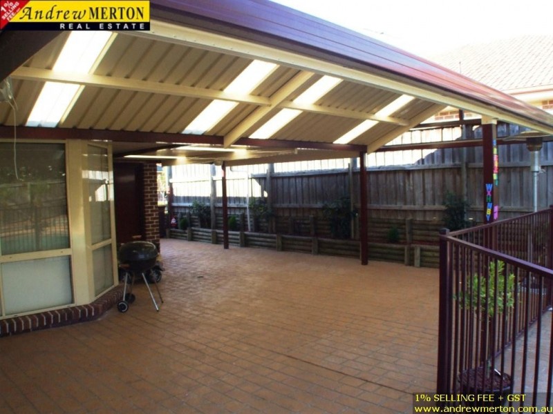 8 Denman Cct, Glenwood NSW 2768