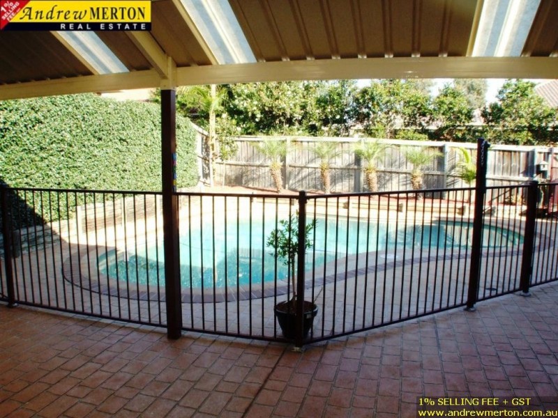 8 Denman Cct, Glenwood NSW 2768