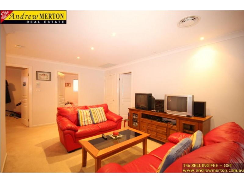 1075 Wilkins Ave, Beaumont Hills NSW 2155