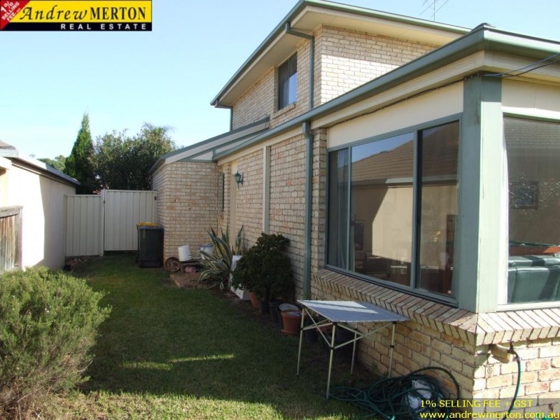 1 Kinchega Crs, Glenwood NSW 2768