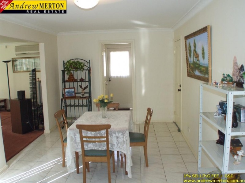 1 Kinchega Crs, Glenwood NSW 2768