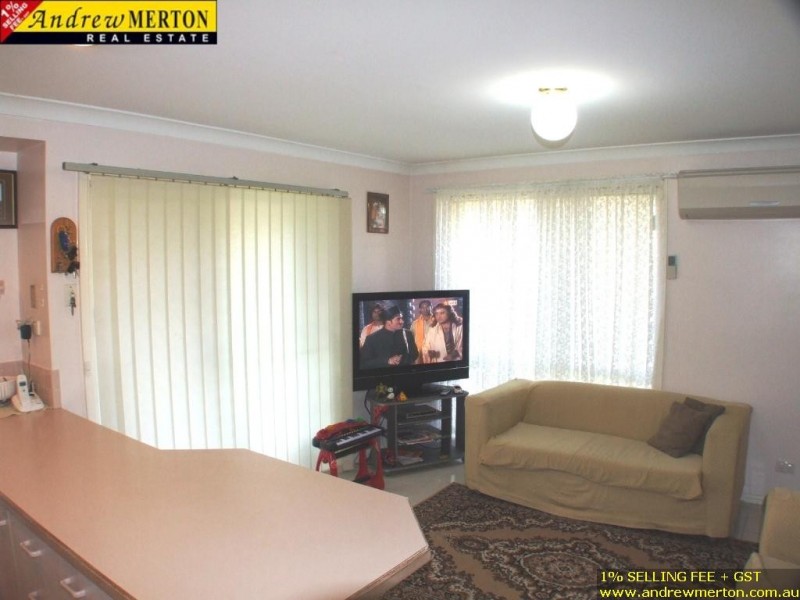 12 Cadman Pl, Woodcroft NSW 2767