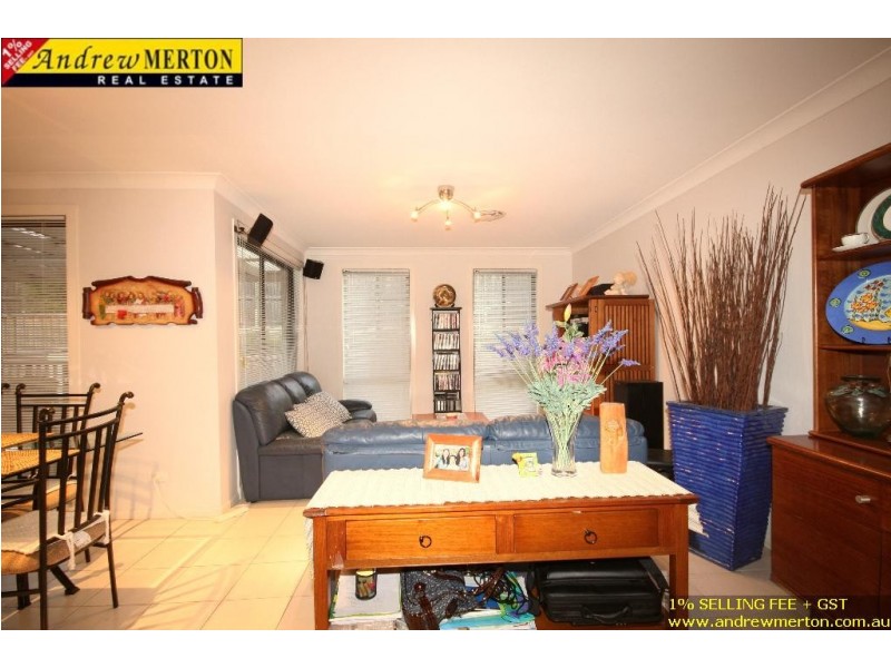 1075 Wilkins Ave, Beaumont Hills NSW 2155