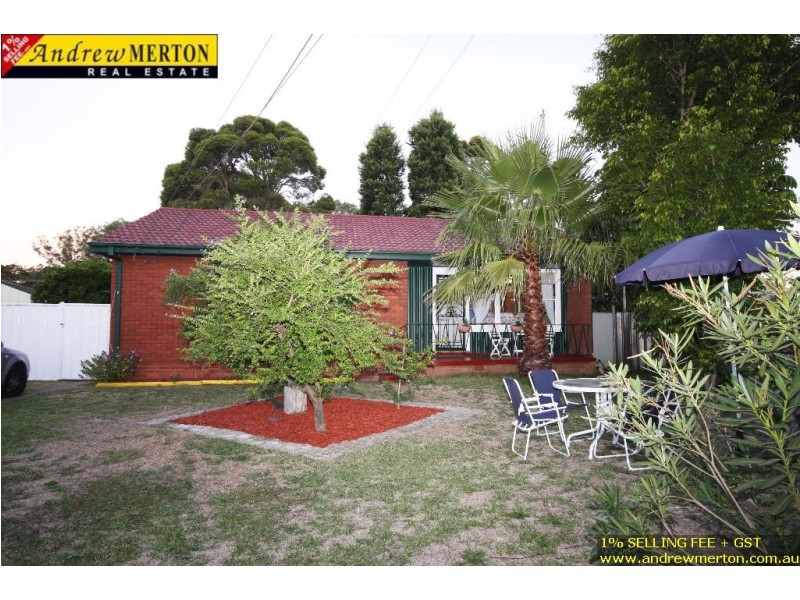 7 Tonga Pl, Lethbridge Park NSW 2770