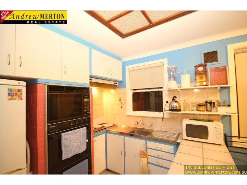 7 Tonga Pl, Lethbridge Park NSW 2770