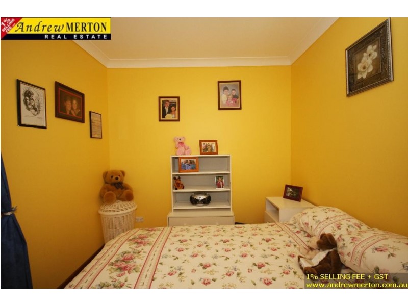 7 Tonga Pl, Lethbridge Park NSW 2770
