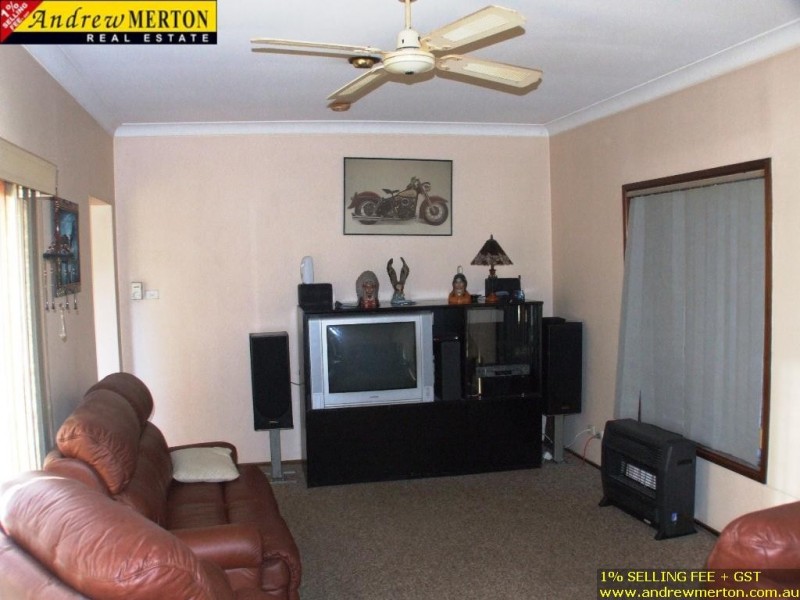 38 Brisbane Street, Oxley Park NSW 2760