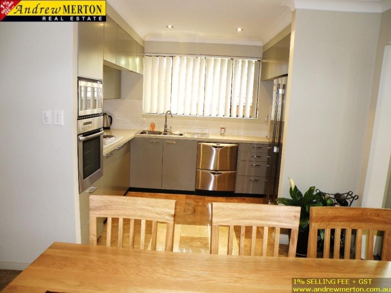 27 Sapphire St, Greystanes NSW 2145