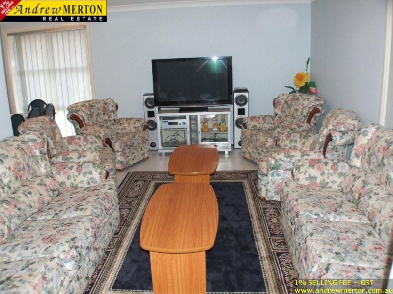 15 Cadman Pl, Woodcroft NSW 2767