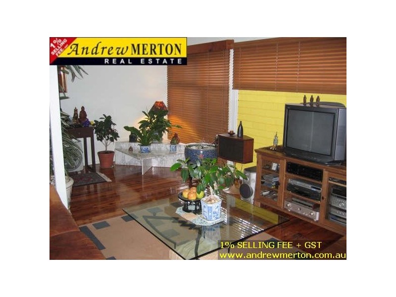 24 Barlow Crescent, Canley Heights NSW 2166