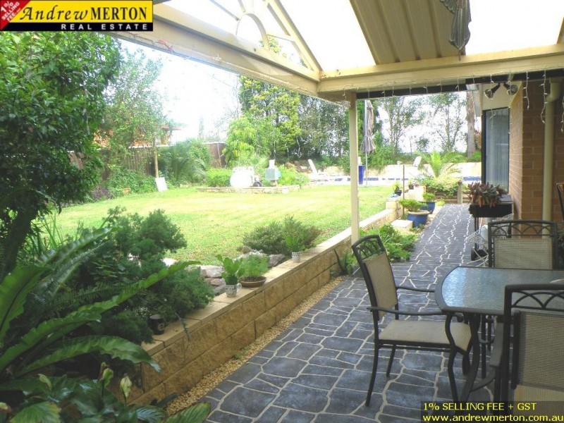 11 Mason Rd, Box Hill NSW 2577