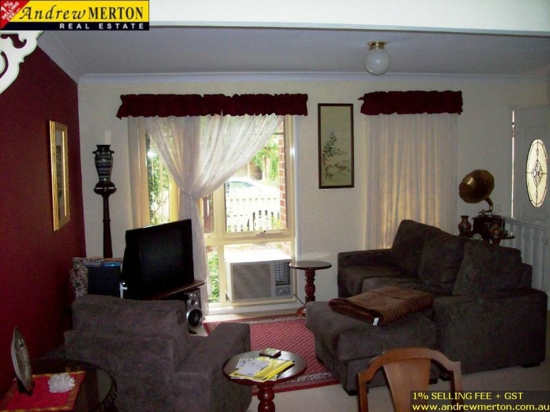 10/2 Blend Pl, Woodcroft NSW 2767