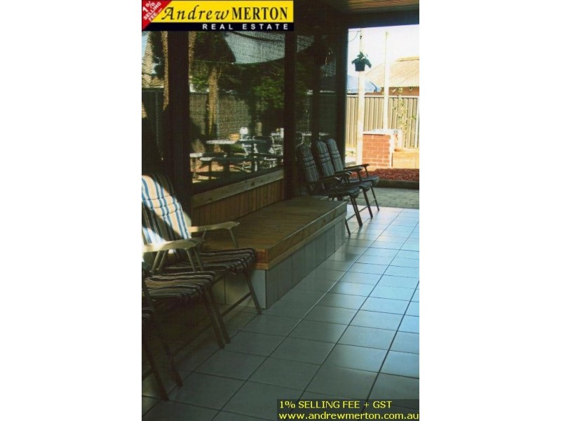7 Tonga Pl, Lethbridge Park NSW 2770