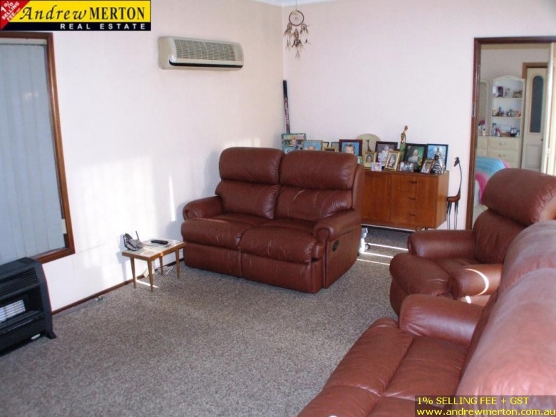 38 Brisbane Street, Oxley Park NSW 2760