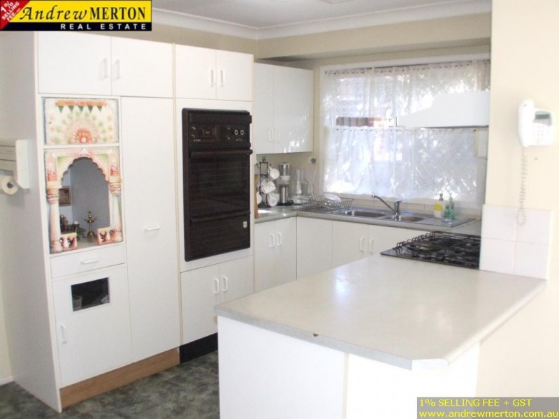 38 Summerfield Ave, Quakers Hill NSW 2763
