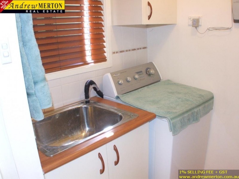 69 Faulkland Cres, Kings Park NSW 2148