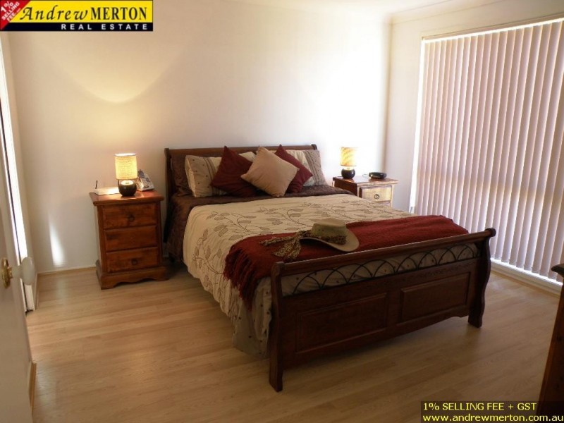 2 Diggins St, Beaumont Hills NSW 2155