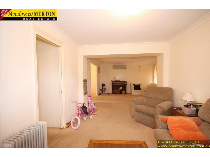 27B Dongola Circuit, Quakers Hill NSW 2763