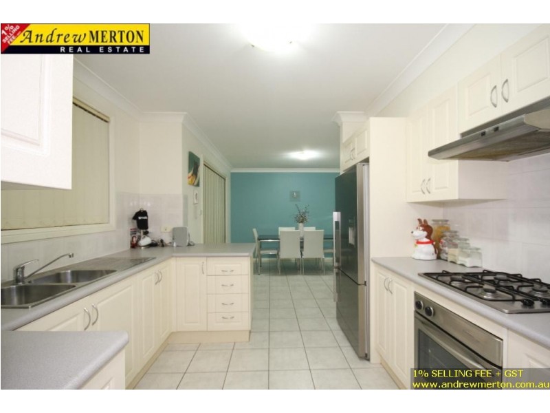7/16 Hillcrest Road, Quakers Hill NSW 2763