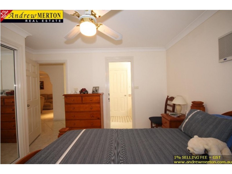 133 Explorers Way, St Clair NSW 2330