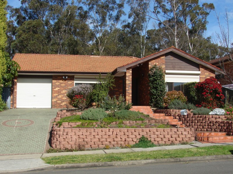 42 Castlereagh St, Bossley Park NSW 2176