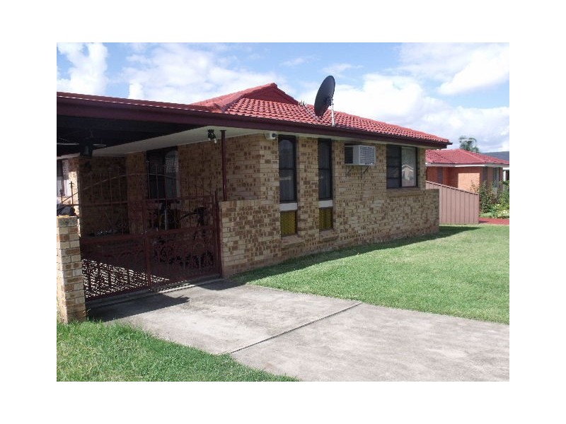 1 Dryden, Wetherill Park NSW 2164