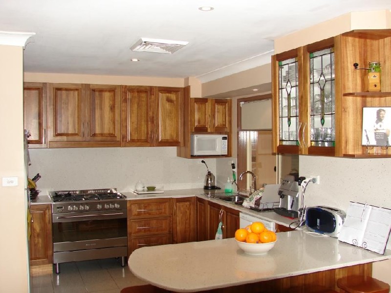 Edensor Park NSW 2176