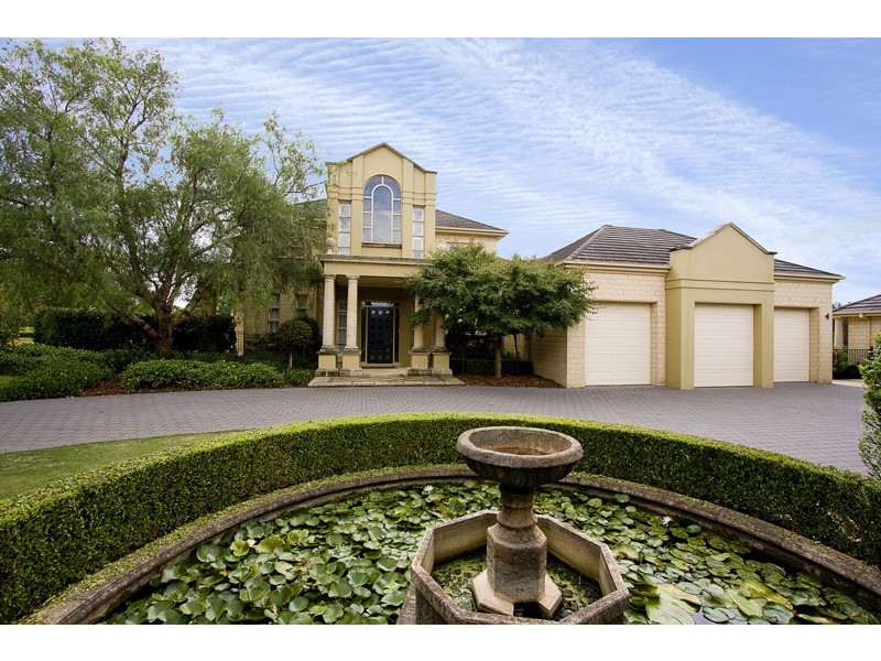 206 Cecil Rd, Cecil Park NSW 2178