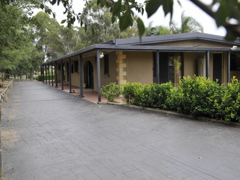 2 Mount Vernon Rd, Mount Vernon NSW 2178