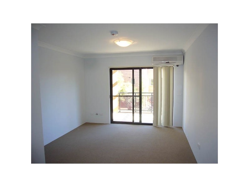 67 Stapleton St, Pendle Hill NSW 2145