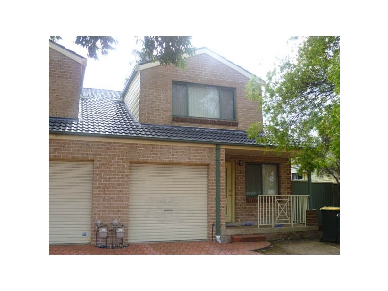 39 Metalla Rd, Toongabbie NSW 2146