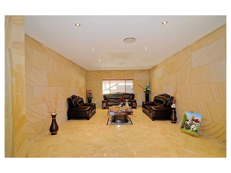 9 Pindari Crescent, South Wentworthville NSW 2145