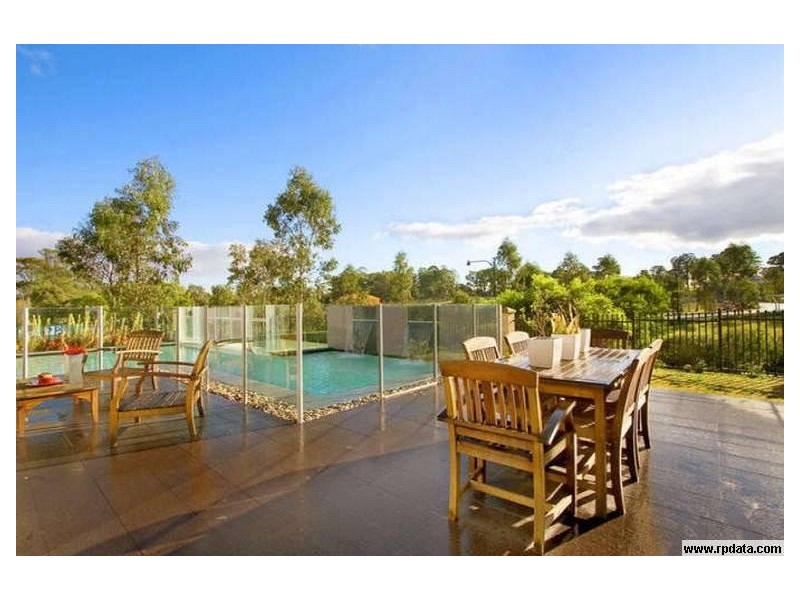 11 Millhouse Pl, Bella Vista NSW 2153