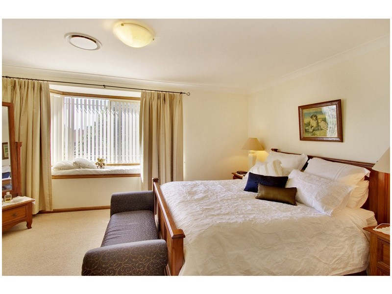 10 Beaumont Drive, Beaumont Hills NSW 2155