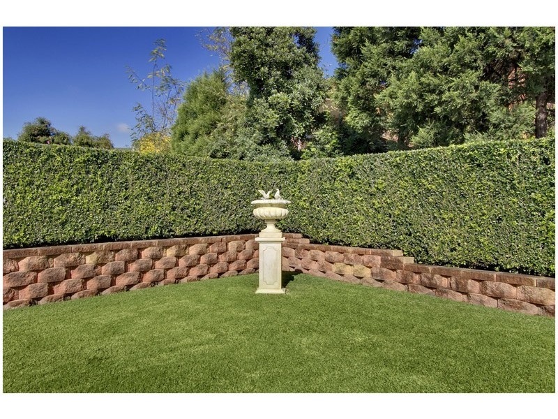 10 Beaumont Drive, Beaumont Hills NSW 2155