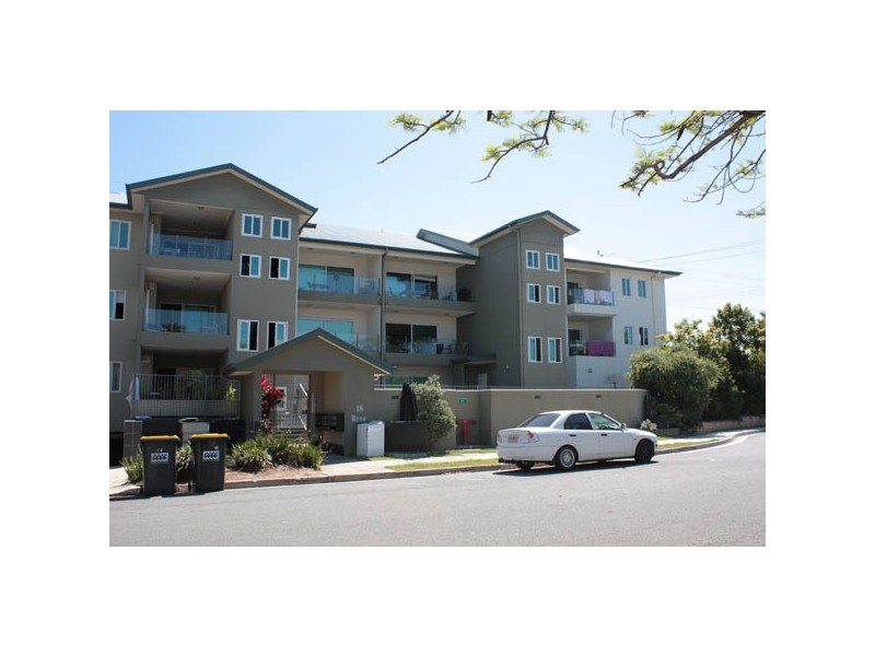 18 Rose St, Southport QLD 4215